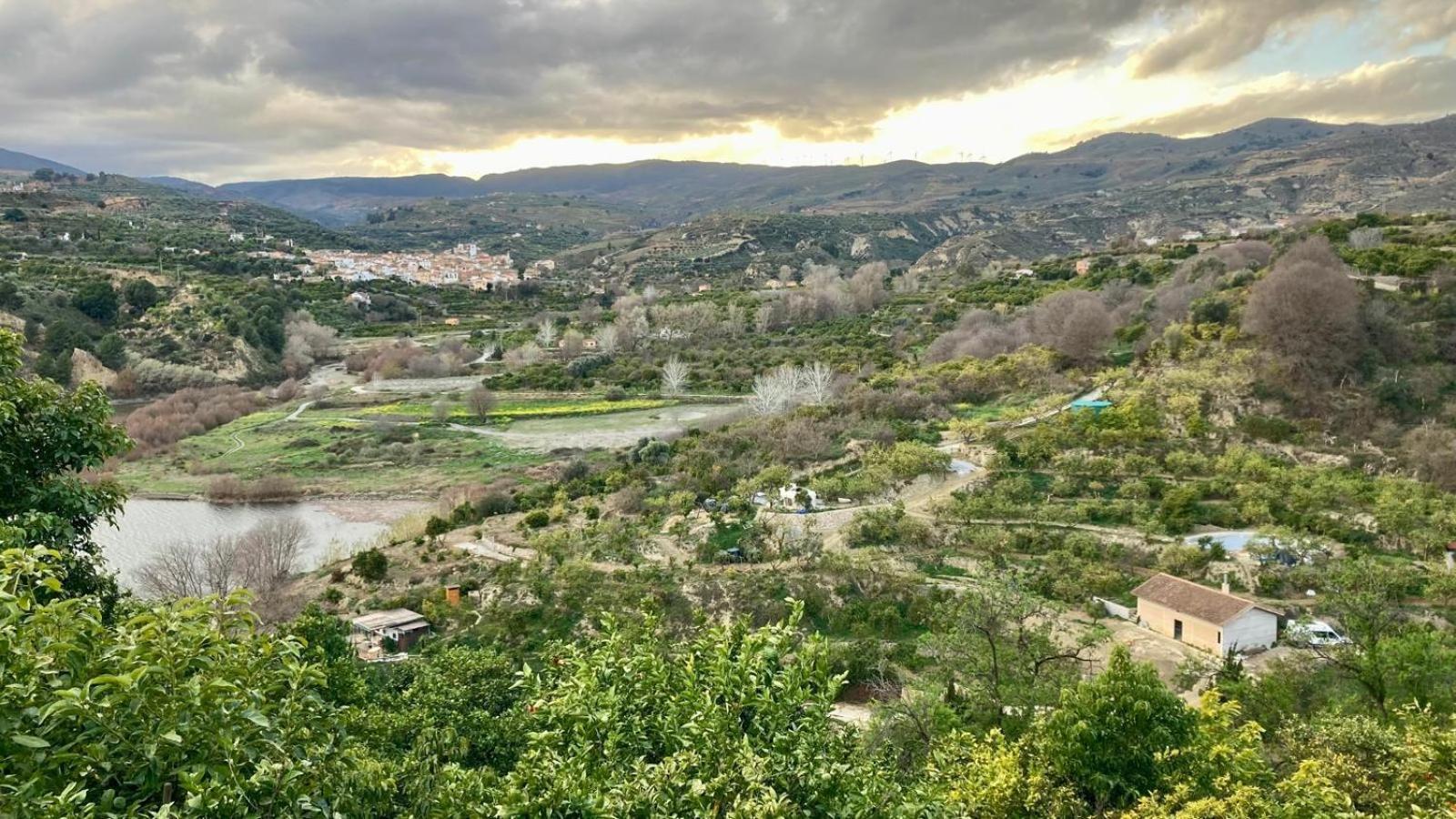 La Calma Y La Caravana Melegis Εξωτερικό φωτογραφία